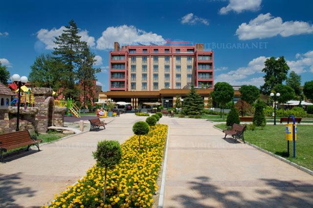 Park Hotel Romantica Свілєнґрад Екстер'єр фото