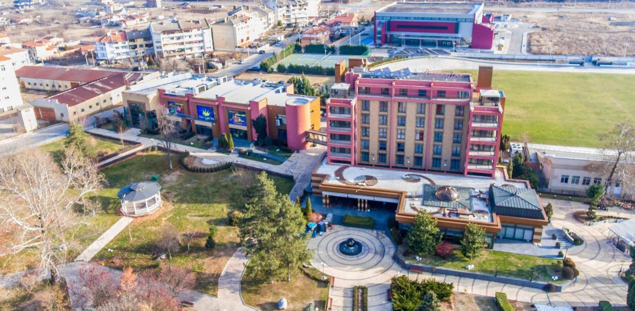 Park Hotel Romantica Свілєнґрад Екстер'єр фото