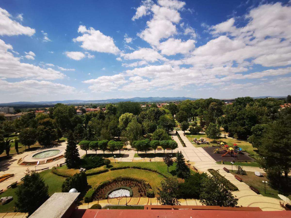 Park Hotel Romantica Свілєнґрад Екстер'єр фото