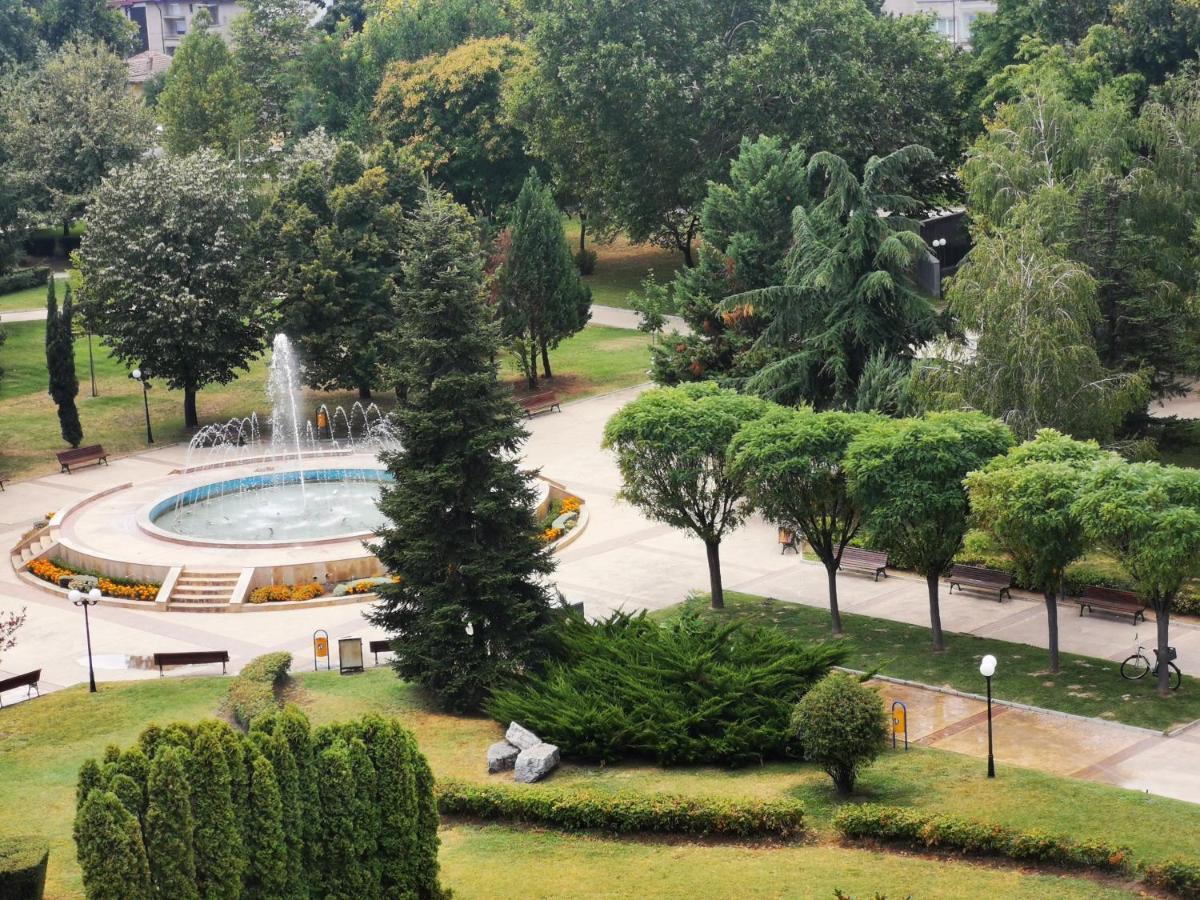 Park Hotel Romantica Свілєнґрад Екстер'єр фото