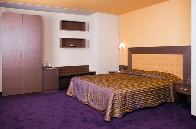 Park Hotel Romantica Свілєнґрад Номер фото